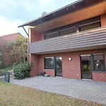 In Hanglage Mit Garten Und Balkon *