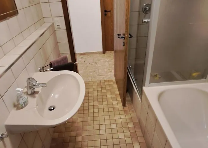 In Hanglage Mit Garten Und Balkon * Tecklenburg